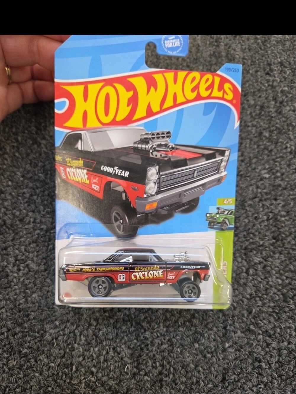 Cyclone Die-Cast Toy Car - Black & Red
